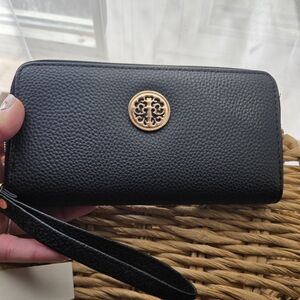 Black Leather Wristlet Wallet